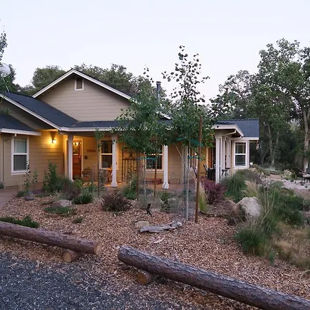 Red Tail Ranch Bed & Breakfast